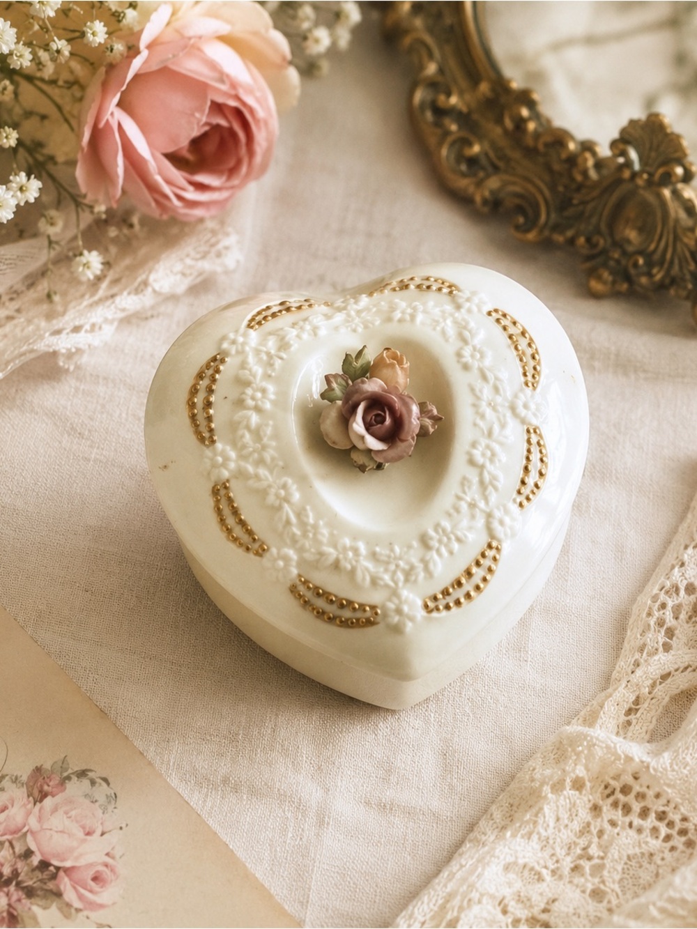Heritage House Celebration of Love Heart Porcelain Trinket music Box Handcrafted